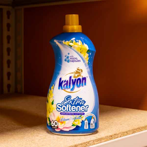 Кондиционер концентрат для белья 1,5л. Цветы лотоса и лилии KALYON